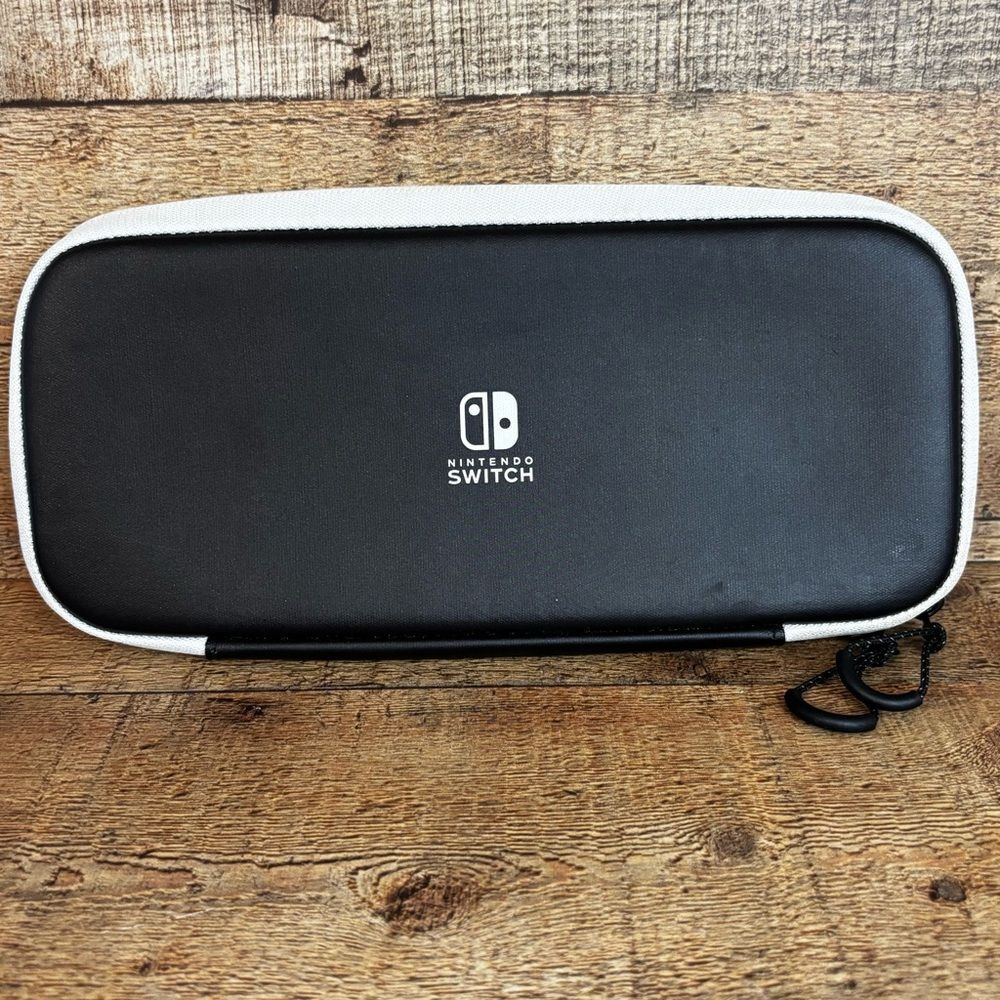 Nintendo Switch OLED Carrying Case Black White Zippered 10.5”x5” EUC